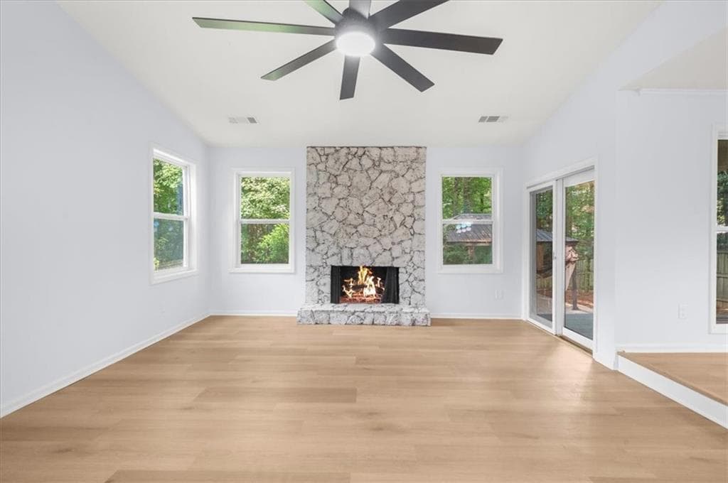 3 bedroom, 2 bathroom, 1,932 sq ft single family residence for sale at 9570 Hillside Drive, Roswell, GA 30076 — photo 6