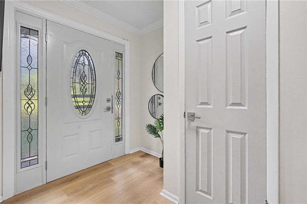 3 bedroom, 3 bathroom, 1,751 sq ft single family residence under contract at 3960 Wedgefield Circle, Decatur, GA 30035 — photo 4