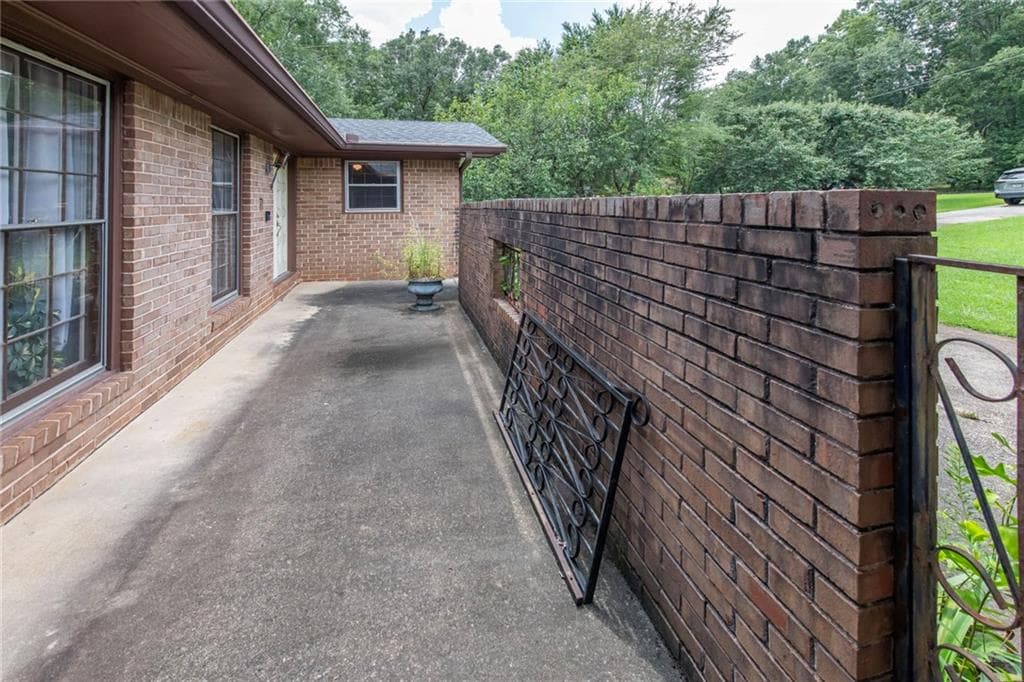 3 bedroom, 3 bathroom, 2,181 sq ft single family residence for sale at 4012 Kings Highway, Douglasville, GA 30135 — photo 5