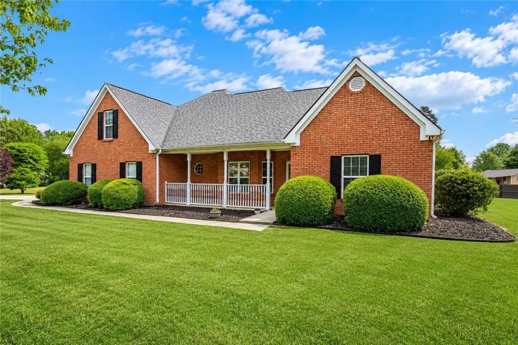 4 bedroom, 3 bathroom, 2,300 sq ft single family residence for sale at 3057 Biltmore Woods Drive, Buford, GA 30519