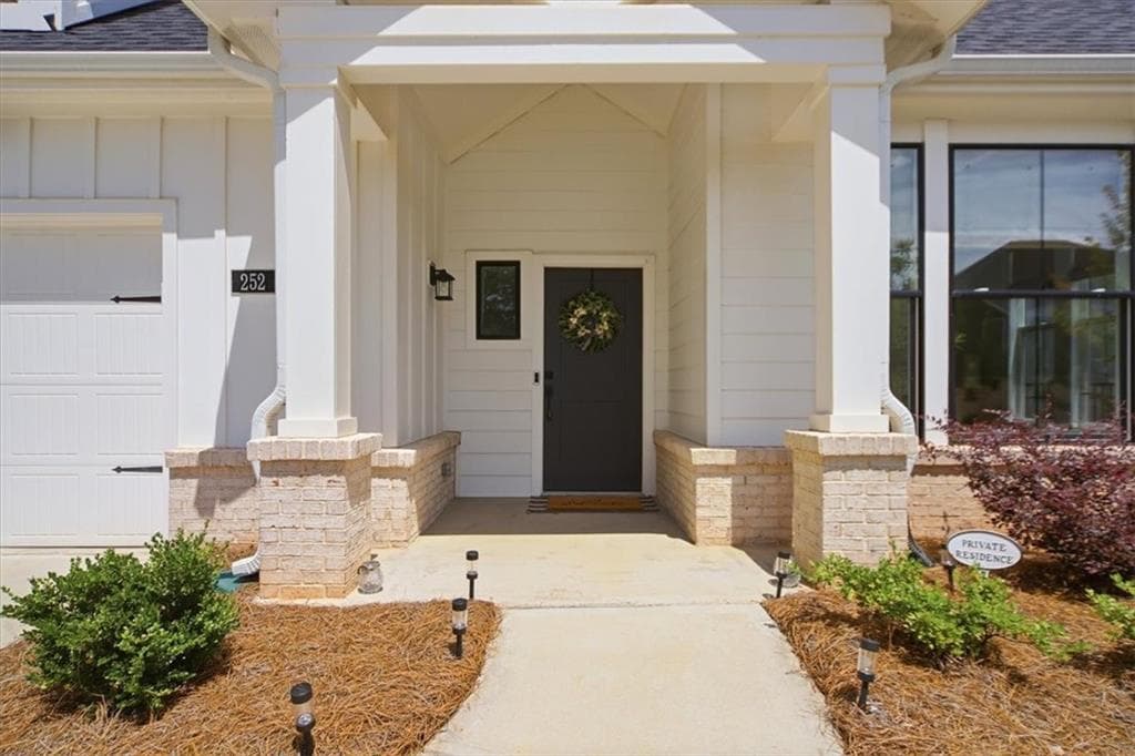3 bedroom, 3 bathroom, 2,137 sq ft single family residence for sale at 252 Persimmon Drive, Canton, GA 30115 — photo 5