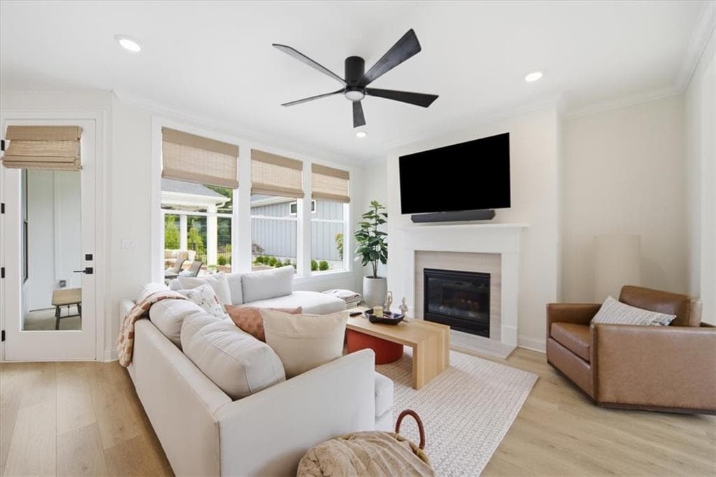 3 bedroom, 3 bathroom, 2,137 sq ft single family residence for sale at 252 Persimmon Drive, Canton, GA 30115 — photo 9