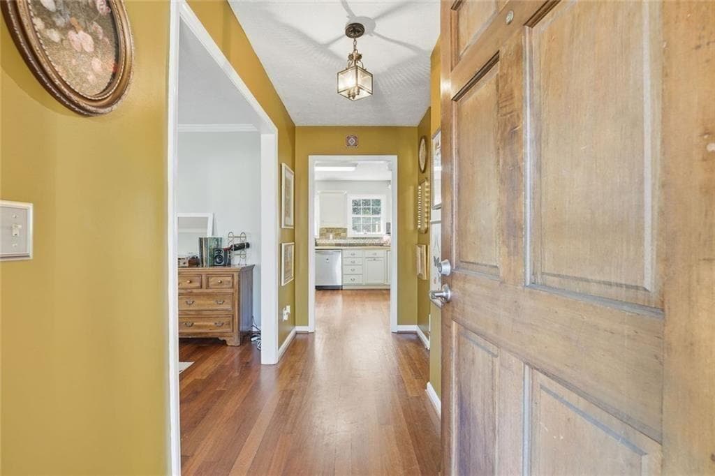 3 bedroom, 3 bathroom, 1,692 sq ft single family residence under contract at 4766 McKee Court, Mableton, GA 30126 — photo 5