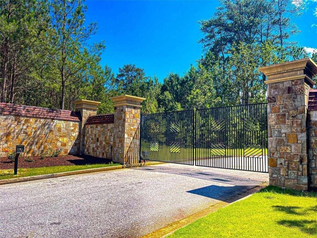 3 bedroom, 2 bathroom single family residence for sale at 4209 Giverny Boulevard, Fairburn, GA 30213 — photo 6