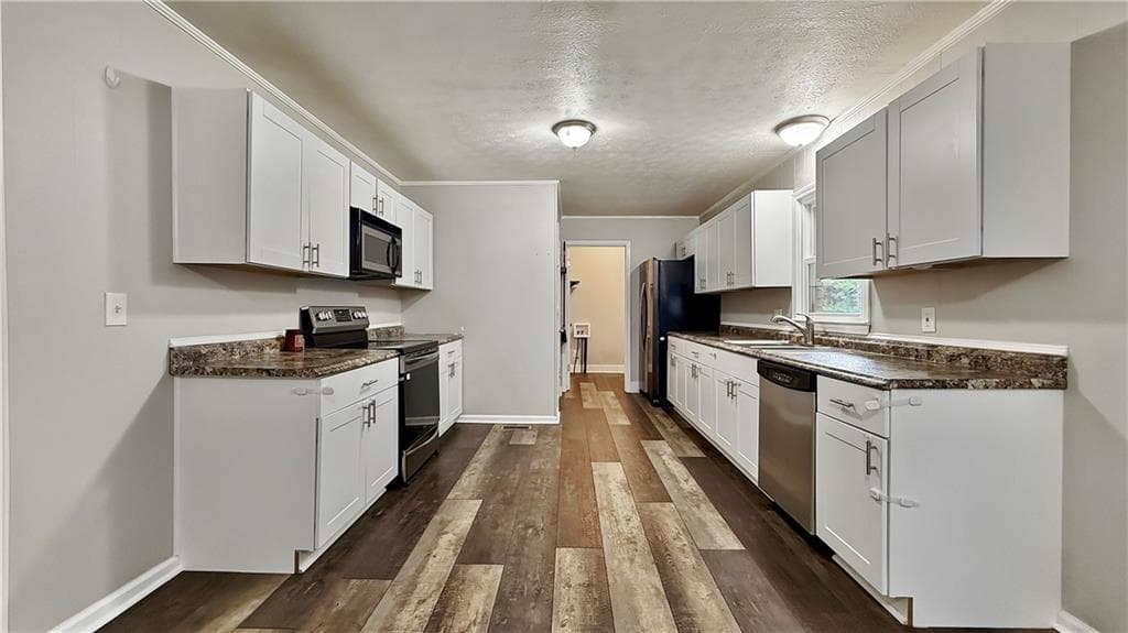 3 bedroom, 2 bathroom, 1,159 sq ft single family residence for sale at 552 Everett Springs Road, Calhoun, GA 30701 — photo 9