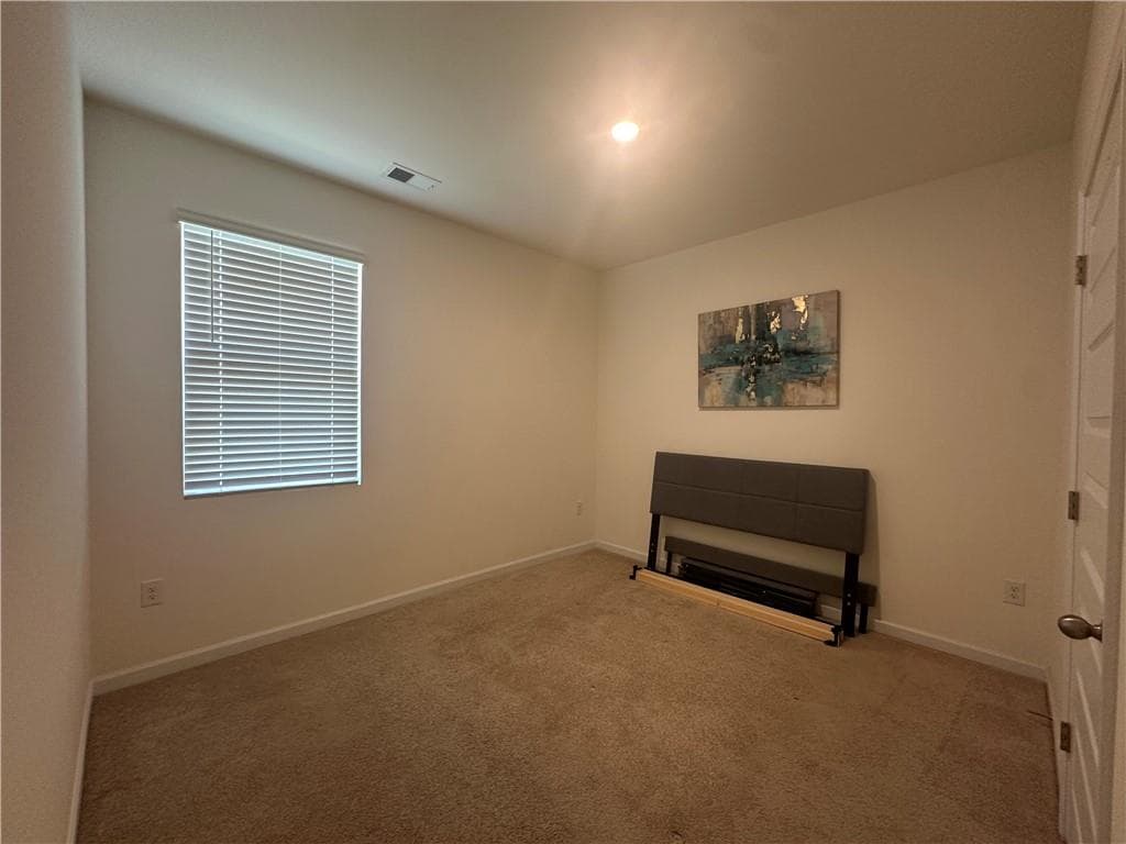 4 bedroom, 2 bathroom, 1,880 sq ft single family residence for rent at 236 Sullivan Street, Hampton, GA 30228 for $2,300 a month — photo 3
