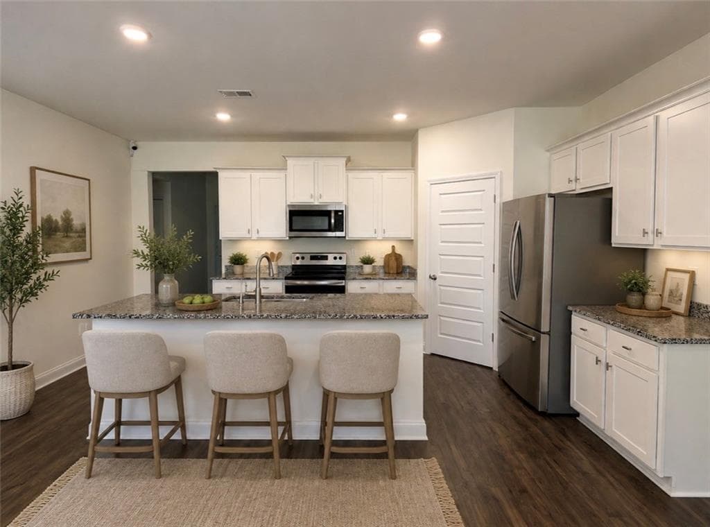 4 bedroom, 2 bathroom, 1,880 sq ft single family residence for rent at 236 Sullivan Street, Hampton, GA 30228 for $2,300 a month — photo 5