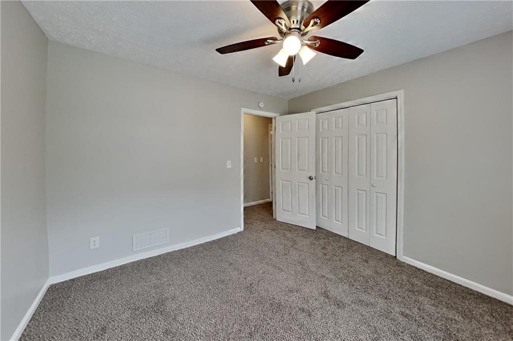 3 bedroom, 3 bathroom, 1,716 sq ft single family residence for rent at 5333 Highpoint Road, Flowery Branch, GA 30542 for $2,100 a month — photo 10