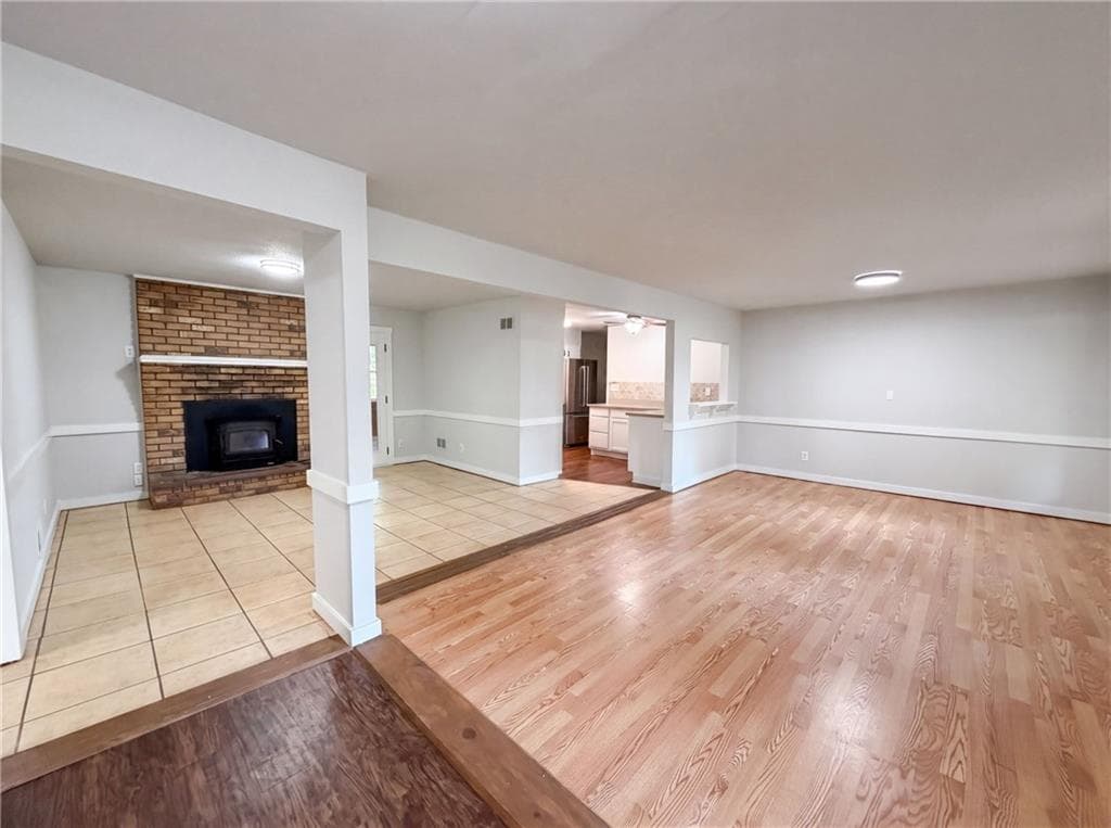 3 bedroom, 2 bathroom, 2,673 sq ft single family residence for sale at 1653 E Kellogg Circle, Douglasville, GA 30134 — photo 3