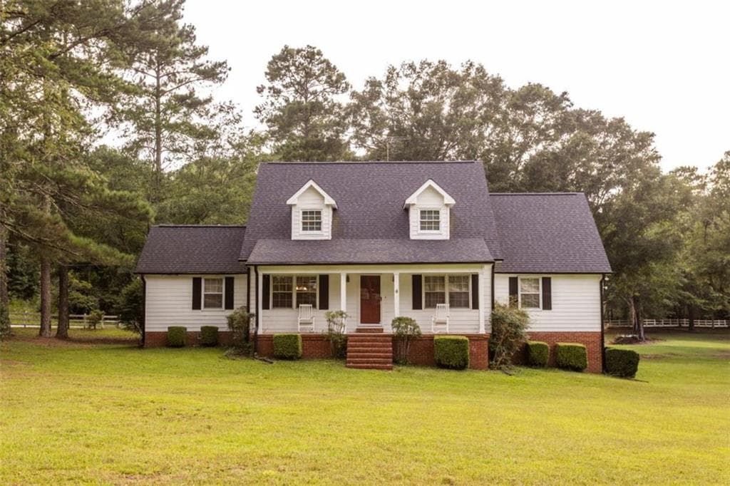 6 bedroom, 4 bathroom single family residence for sale at 3260 N Sharon Church Road, Loganville, GA 30052