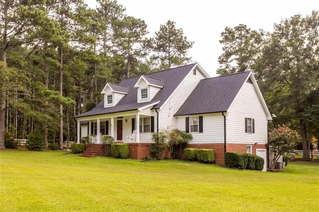 6 bedroom, 4 bathroom single family residence for sale at 3260 N Sharon Church Road, Loganville, GA 30052 — photo 2