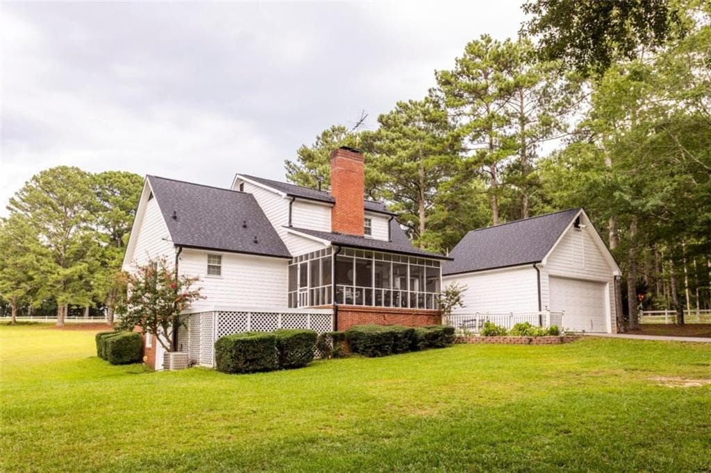 6 bedroom, 4 bathroom single family residence for sale at 3260 N Sharon Church Road, Loganville, GA 30052 — photo 3
