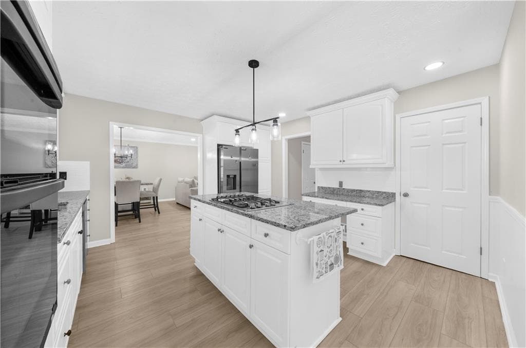 3 bedroom, 3 bathroom, 1,745 sq ft single family residence for sale at 976 Walnut Drive, Lawrenceville, GA 30044 — photo 6