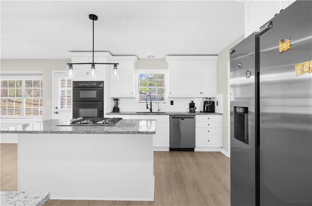 3 bedroom, 3 bathroom, 1,745 sq ft single family residence for sale at 976 Walnut Drive, Lawrenceville, GA 30044 — photo 9
