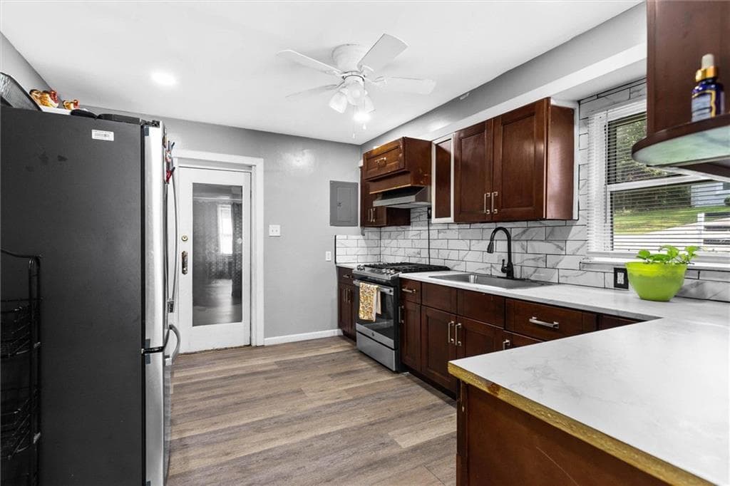 4 bedroom, 3 bathroom, 1,942 sq ft single family residence for sale at 2 Lafayette Drive, Columbus, GA 31903 — photo 10