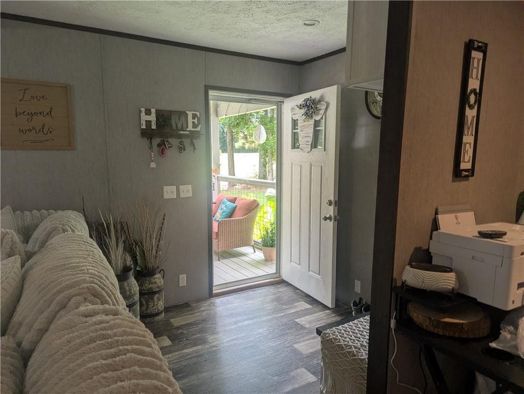 3 bedroom, 2 bathroom, 1,892 sq ft single family residence for sale at 130 Kathy Lane, Temple, GA 30179 — photo 6