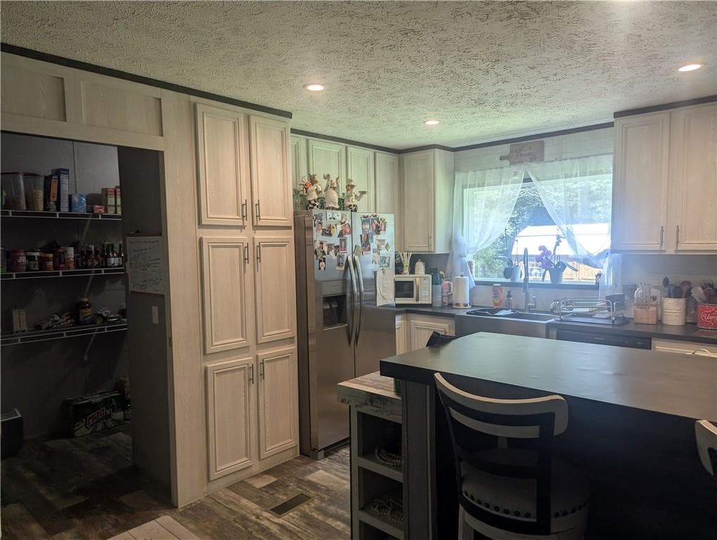 3 bedroom, 2 bathroom, 1,892 sq ft single family residence for sale at 130 Kathy Lane, Temple, GA 30179 — photo 7