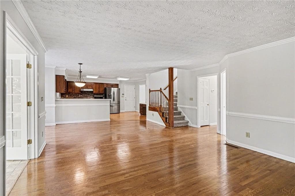 4 bedroom, 3 bathroom, 2,772 sq ft single family residence under contract at 2350 Montrose Place, Snellville, GA 30078 — photo 8