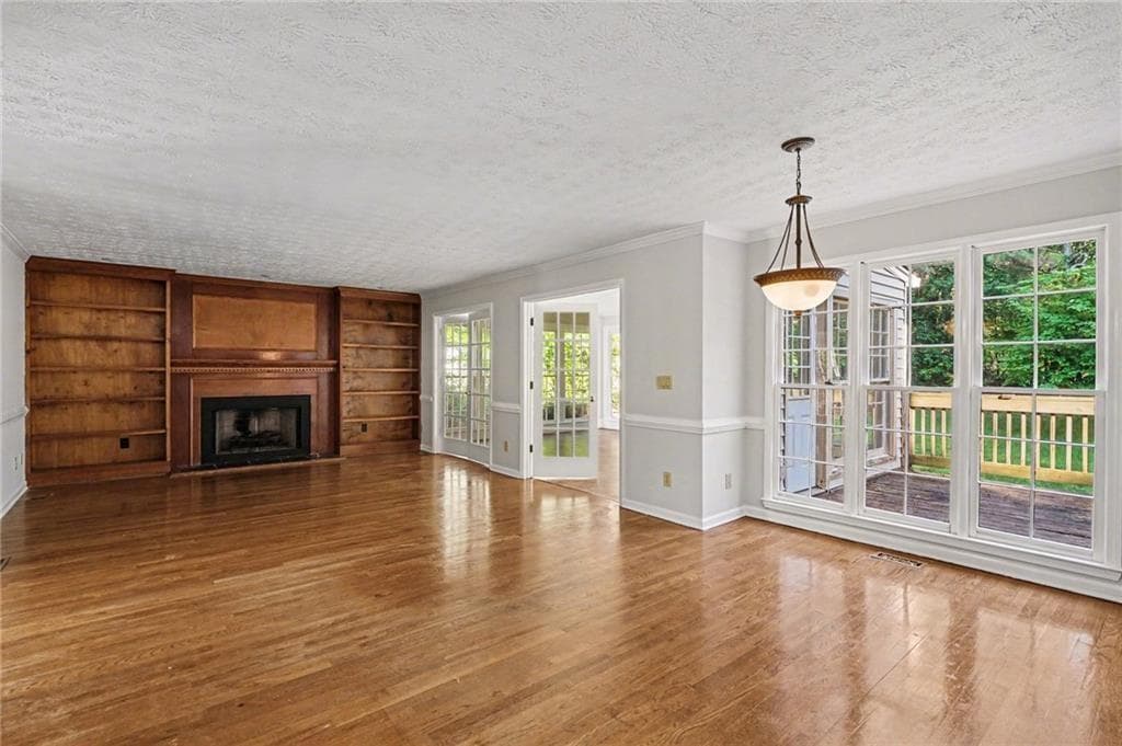 4 bedroom, 3 bathroom, 2,772 sq ft single family residence under contract at 2350 Montrose Place, Snellville, GA 30078 — photo 10