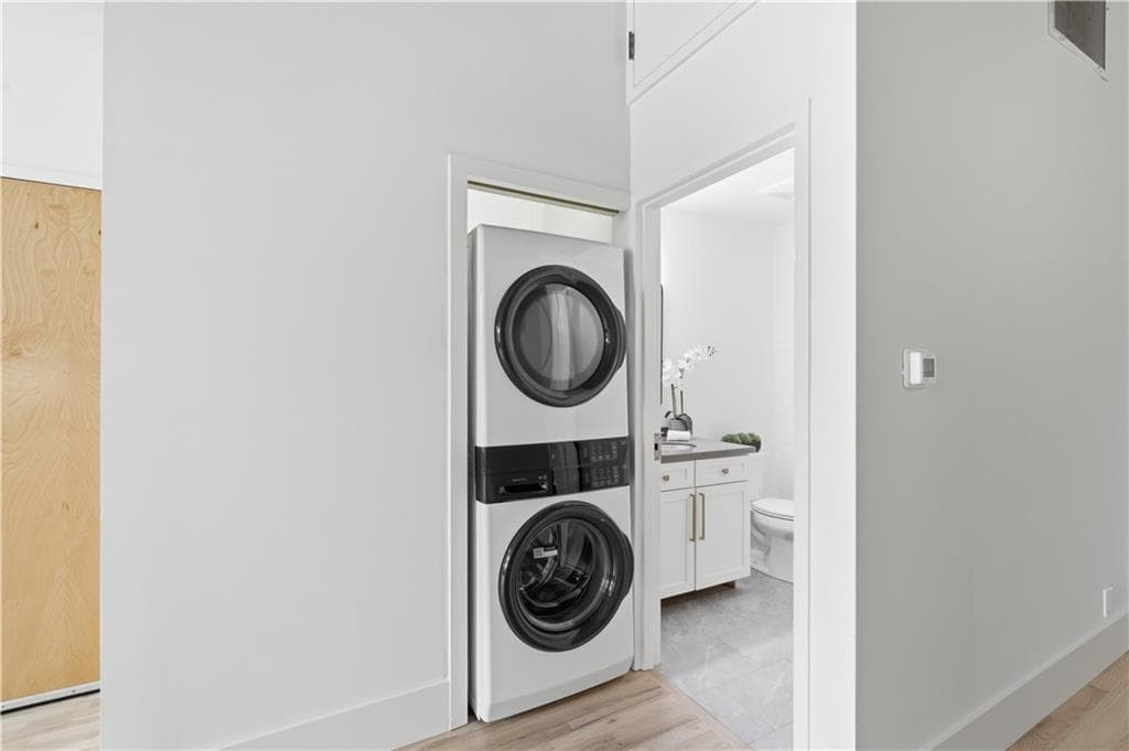 1 bedroom, 1 bathroom, 683 sq ft condominium for sale at 660 Glen Iris Drive 208, Atlanta, GA 30308 — photo 10