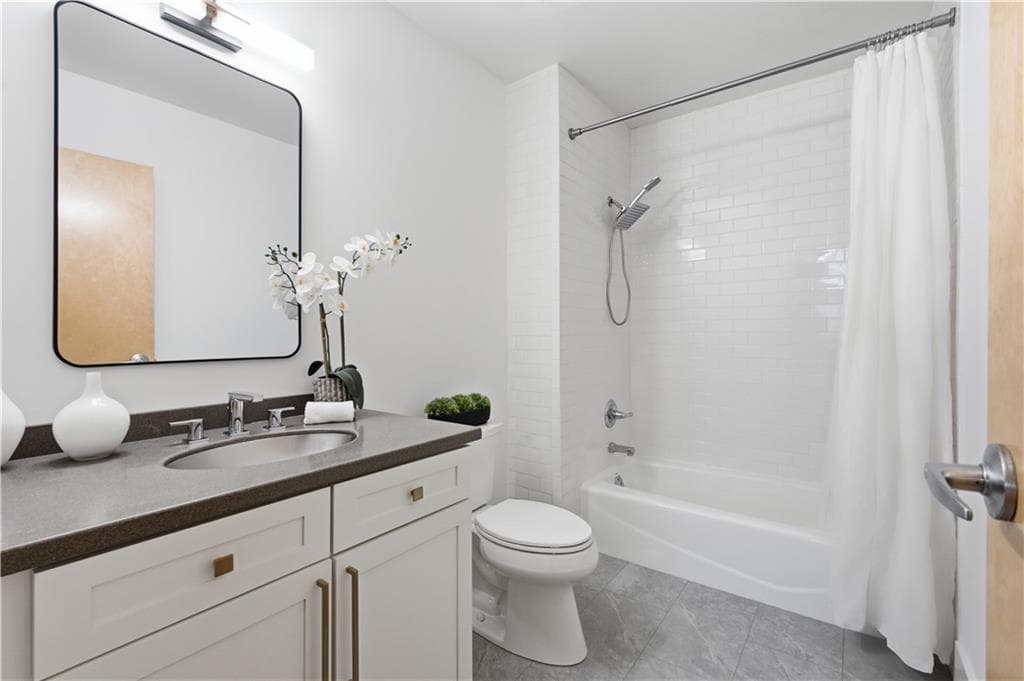 1 bedroom, 1 bathroom, 683 sq ft condominium for sale at 660 Glen Iris Drive 208, Atlanta, GA 30308 — photo 7