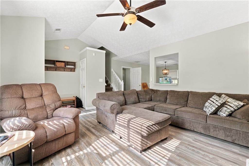 3 bedroom, 2 bathroom, 1,555 sq ft single family residence for sale at 31 Kingston Pointe Drive, Kingston, GA 30145 — photo 8