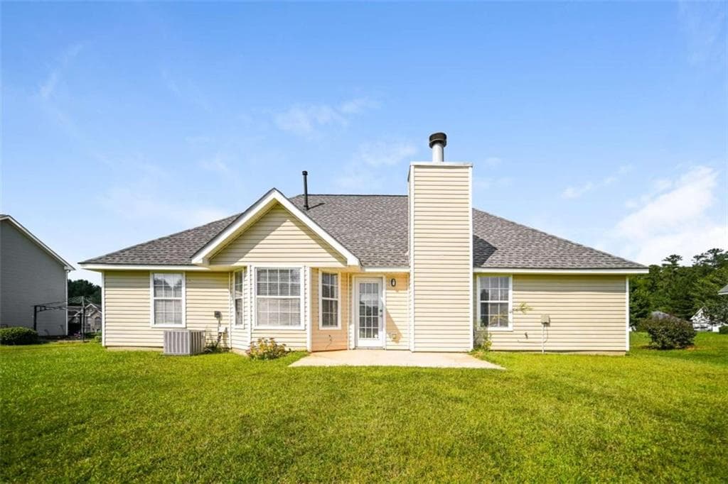 3 bedroom, 2 bathroom, 1,568 sq ft single family residence under contract at 505 Vaughan Valley View, Hampton, GA 30228 — photo 2