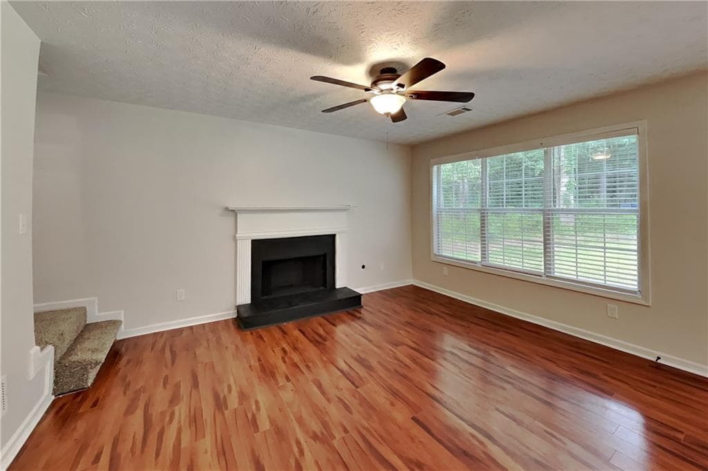 3 bedroom, 3 bathroom, 2,498 sq ft single family residence for rent at 7318 Coral Lake Drive, Flowery Branch, GA 30542 for $2,300 a month — photo 2