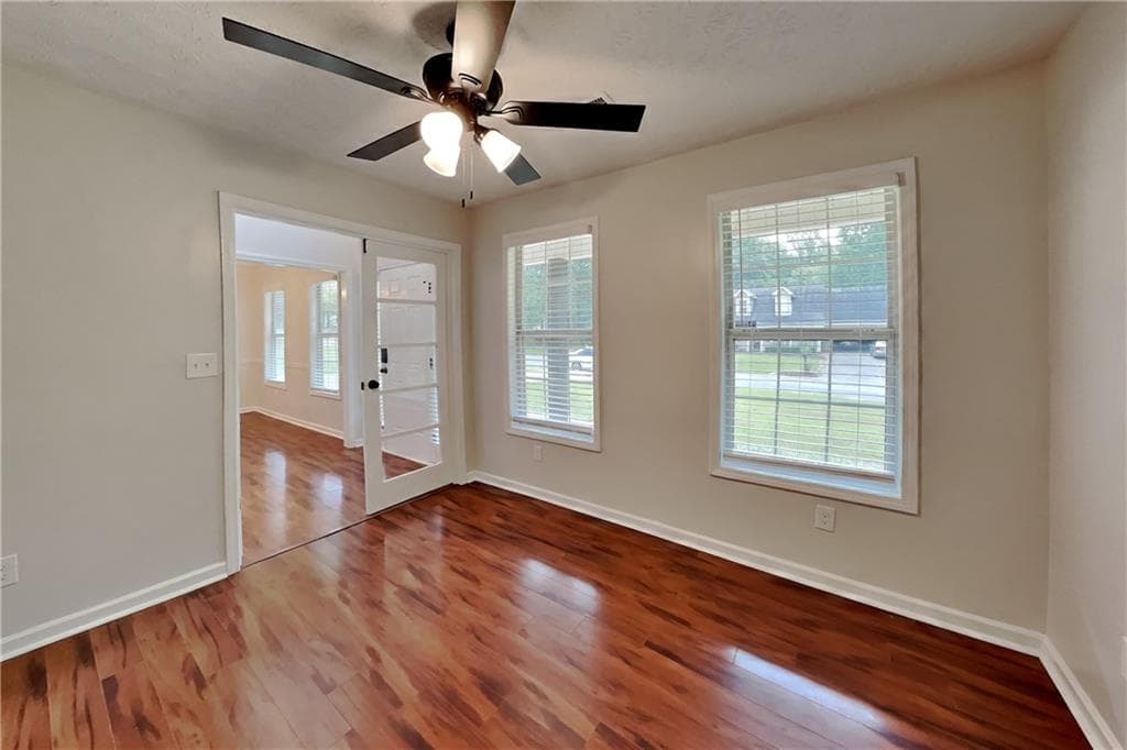 3 bedroom, 3 bathroom, 2,498 sq ft single family residence for rent at 7318 Coral Lake Drive, Flowery Branch, GA 30542 for $2,300 a month — photo 4