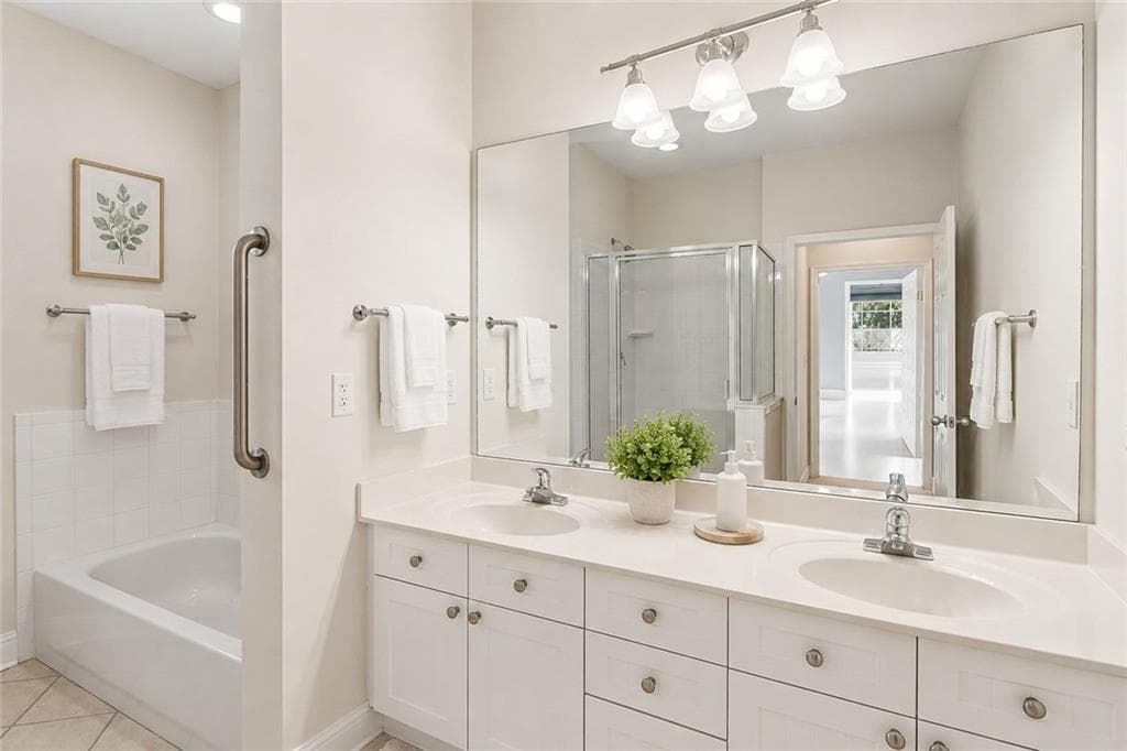 2 bedroom, 1 bathroom, 1,082 sq ft condominium for sale at 3106 Stratford Commons, Decatur, GA 30033 — photo 9