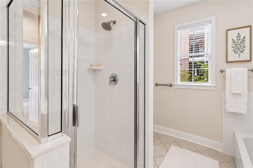 2 bedroom, 1 bathroom, 1,082 sq ft condominium for sale at 3106 Stratford Commons, Decatur, GA 30033 — photo 10