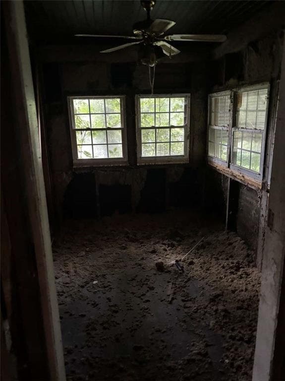 2 bedroom, 1 bathroom, 966 sq ft single family residence for sale at 1895 Maywood Place, Atlanta, GA 30318 — photo 3