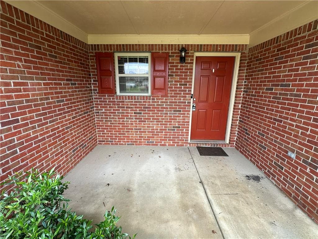 2 bedroom, 3 bathroom, 1,512 sq ft townhouse for sale at 93 Princeton Avenue, Adairsville, GA 30103 — photo 4