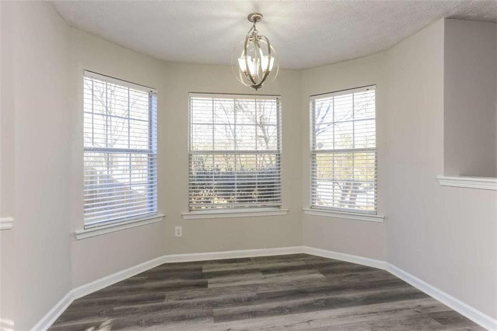 4 bedroom, 3 bathroom, 2,205 sq ft single family residence under contract at 1600 Beech Grove Drive, Hampton, GA 30228 — photo 8