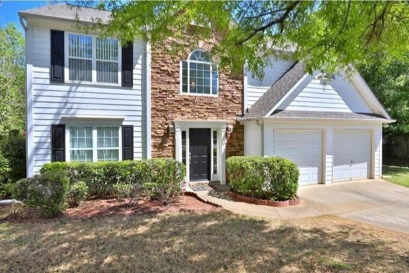 3 bedroom, 3 bathroom, 2,119 sq ft single family residence for rent at 2820 Northcliff Drive, Suwanee, GA 30024 for $2,400 a month — photo 1 of 20