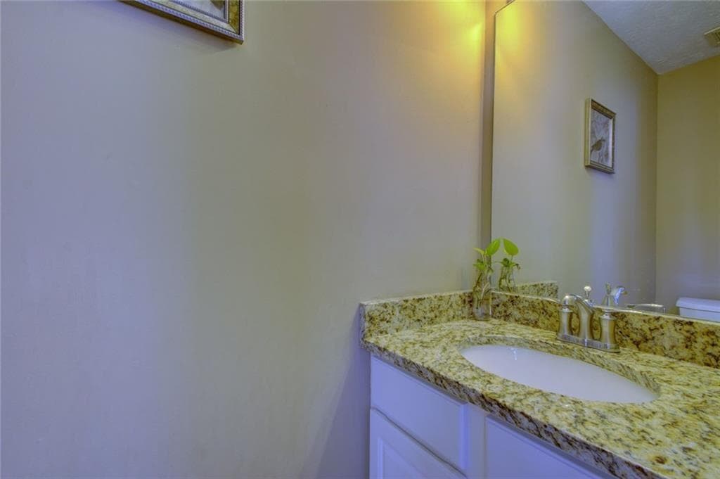 3 bedroom, 3 bathroom, 2,119 sq ft single family residence for rent at 2820 Northcliff Drive, Suwanee, GA 30024 for $2,400 a month — photo 10