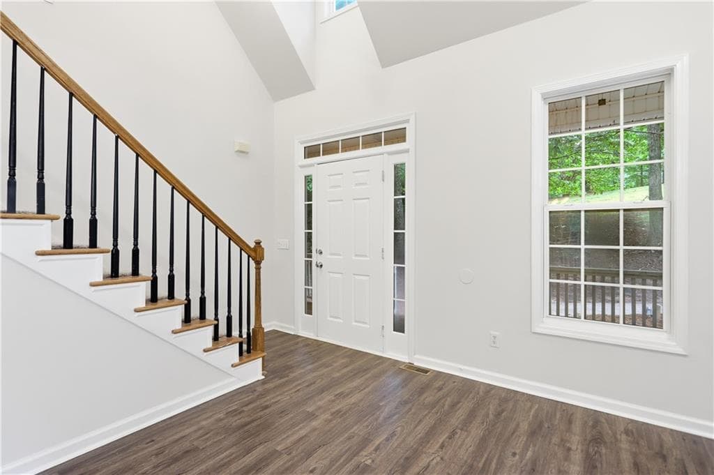 3 bedroom, 3 bathroom, 2,196 sq ft single family residence for sale at 10283 Freehome Highway, Canton, GA 30115 — photo 5