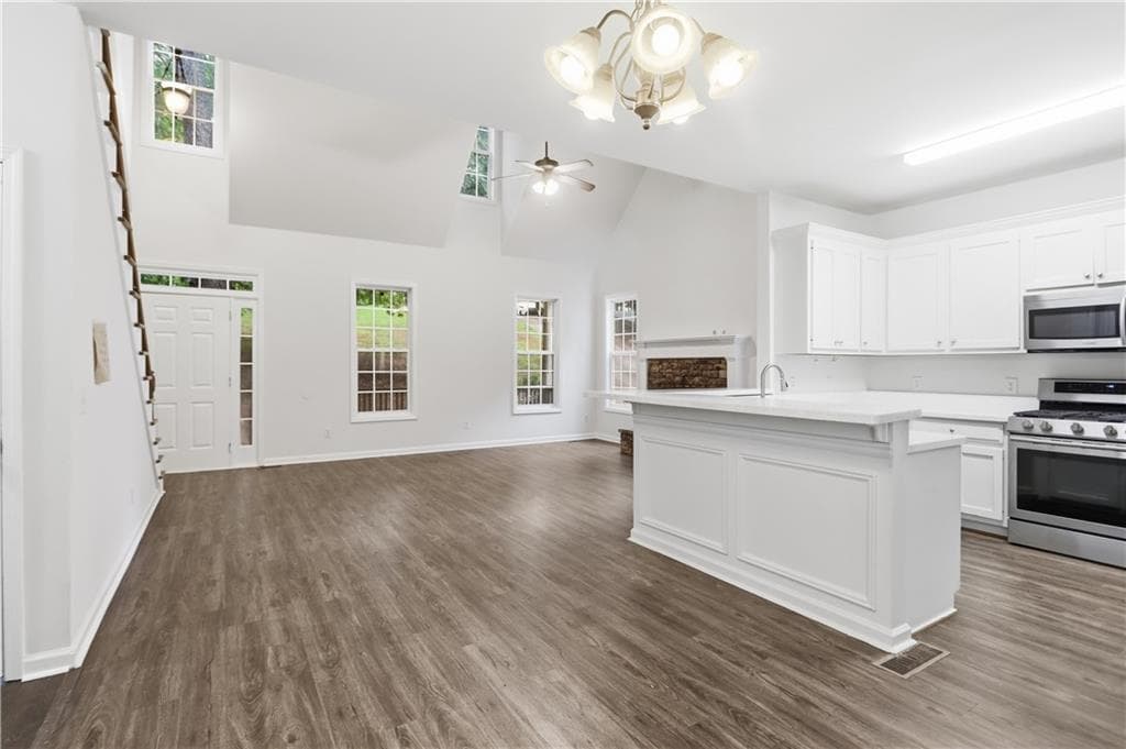 3 bedroom, 3 bathroom, 2,196 sq ft single family residence for sale at 10283 Freehome Highway, Canton, GA 30115 — photo 10