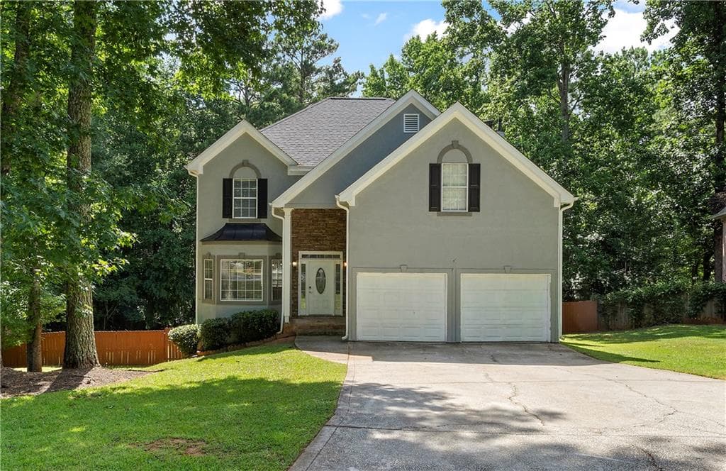 4 bedroom, 3 bathroom, 1,960 sq ft single family residence for sale at 9569 Lakeview Court, Douglasville, GA 30135