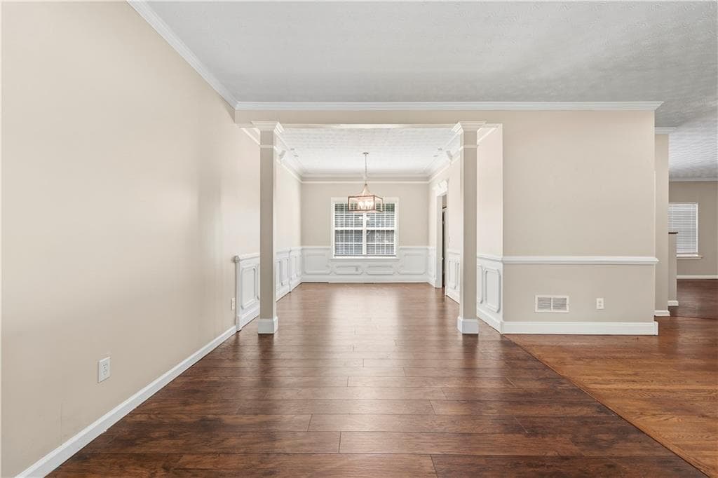 4 bedroom, 3 bathroom, 1,960 sq ft single family residence for sale at 9569 Lakeview Court, Douglasville, GA 30135 — photo 8