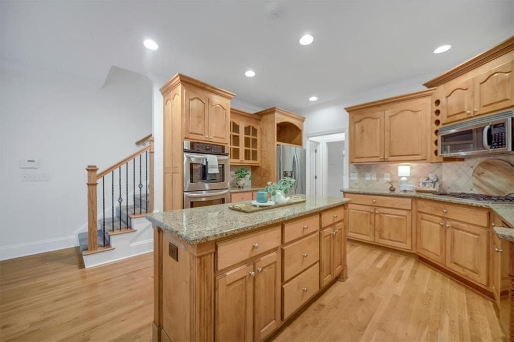 5 bedroom, 6 bathroom, 4,527 sq ft single family residence for sale at 778 Arnold Mill Road, Woodstock, GA 30188 — photo 4