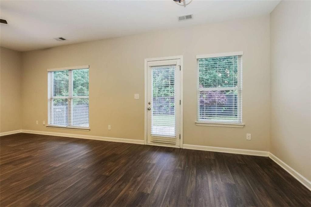 4 bedroom, 3 bathroom, 2,000 sq ft single family residence for sale at 217 Magnaview Drive, Mcdonough, GA 30253 — photo 8
