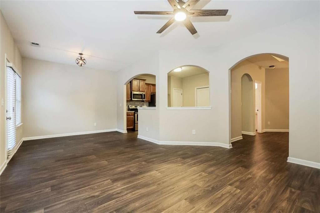 4 bedroom, 3 bathroom, 2,000 sq ft single family residence for sale at 217 Magnaview Drive, Mcdonough, GA 30253 — photo 9