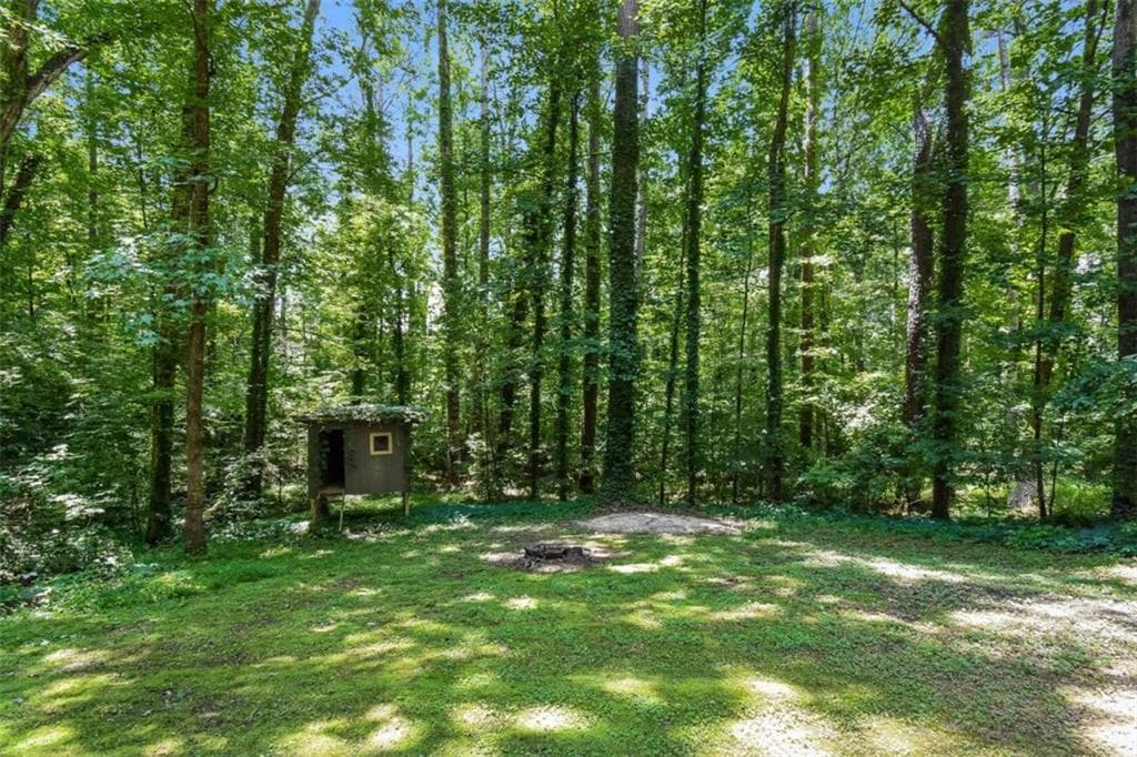3 bedroom, 3 bathroom, 1,604 sq ft single family residence for sale at 3801 Stonewall Drive, Kennesaw, GA 30152 — photo 4
