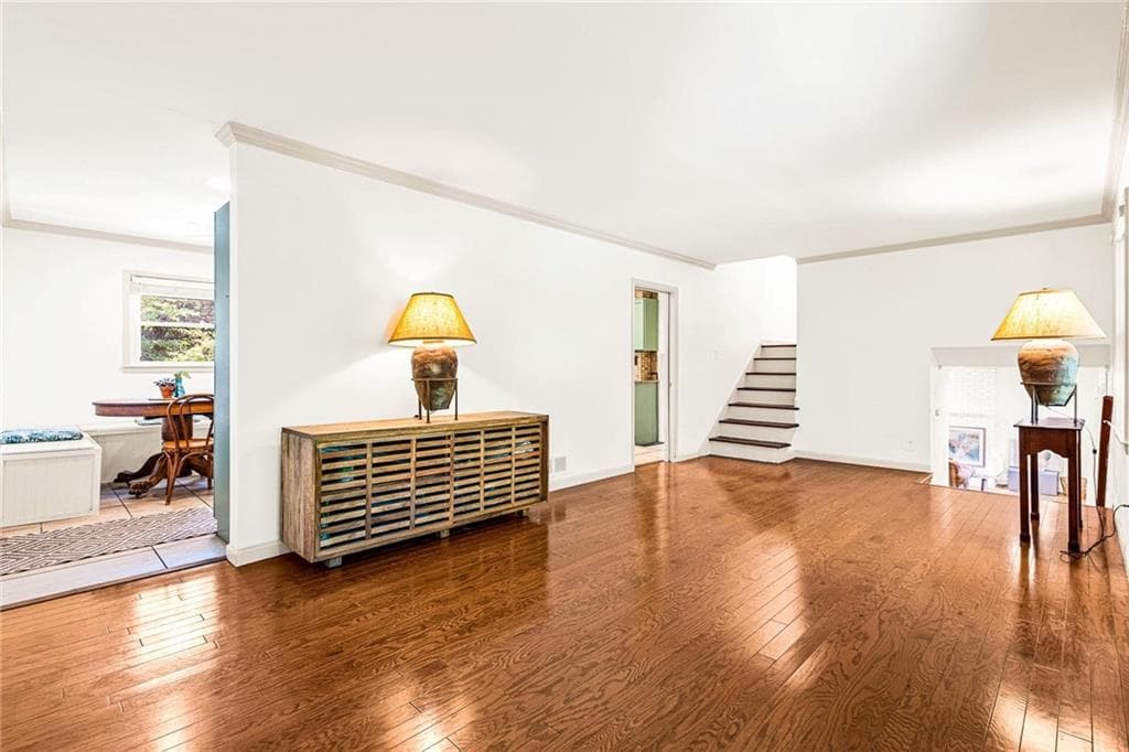 3 bedroom, 2 bathroom, 1,923 sq ft single family residence for sale at 3303 Kilarney Court, Decatur, GA 30032 — photo 8