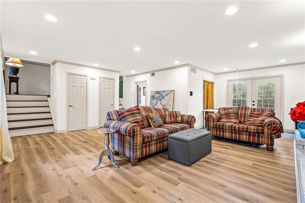 3 bedroom, 2 bathroom, 1,923 sq ft single family residence for sale at 3303 Kilarney Court, Decatur, GA 30032 — photo 10