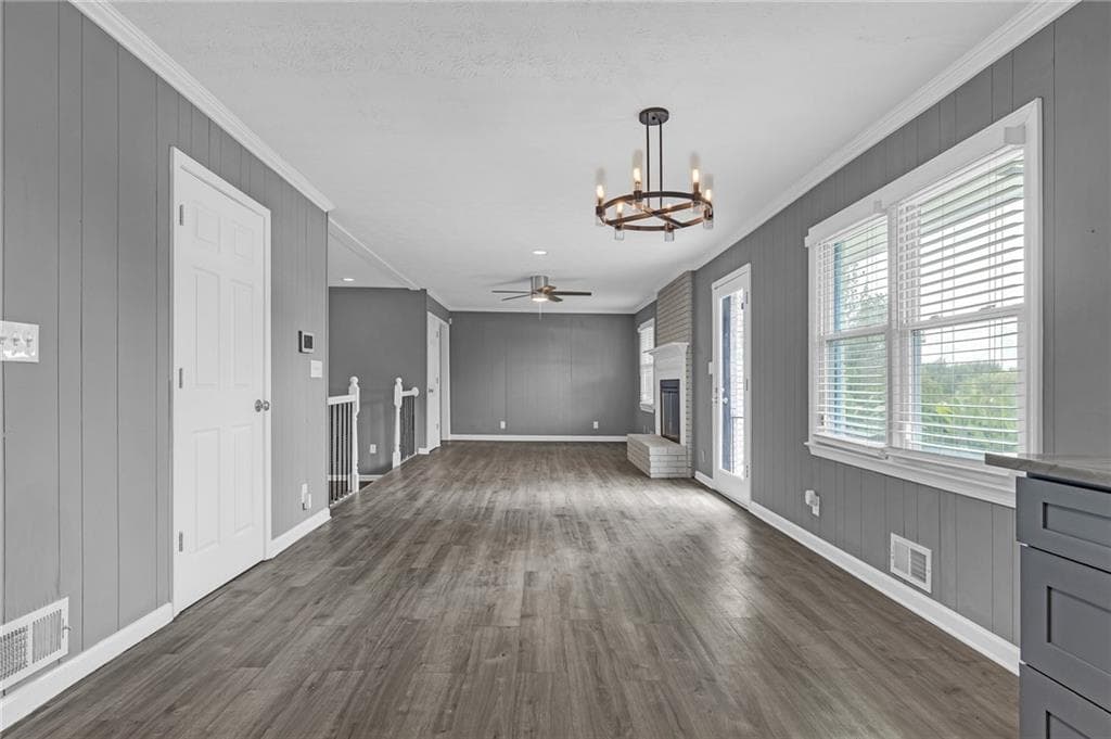 5 bedroom, 4 bathroom, 2,355 sq ft single family residence for sale at 497 Dicks Court, Lilburn, GA 30047 — photo 9
