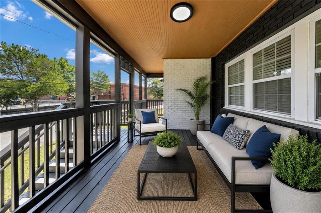3 bedroom, 4 bathroom, 2,943 sq ft single family residence for sale at 1420 Donnelly Avenue, Atlanta, GA 30310 — photo 2