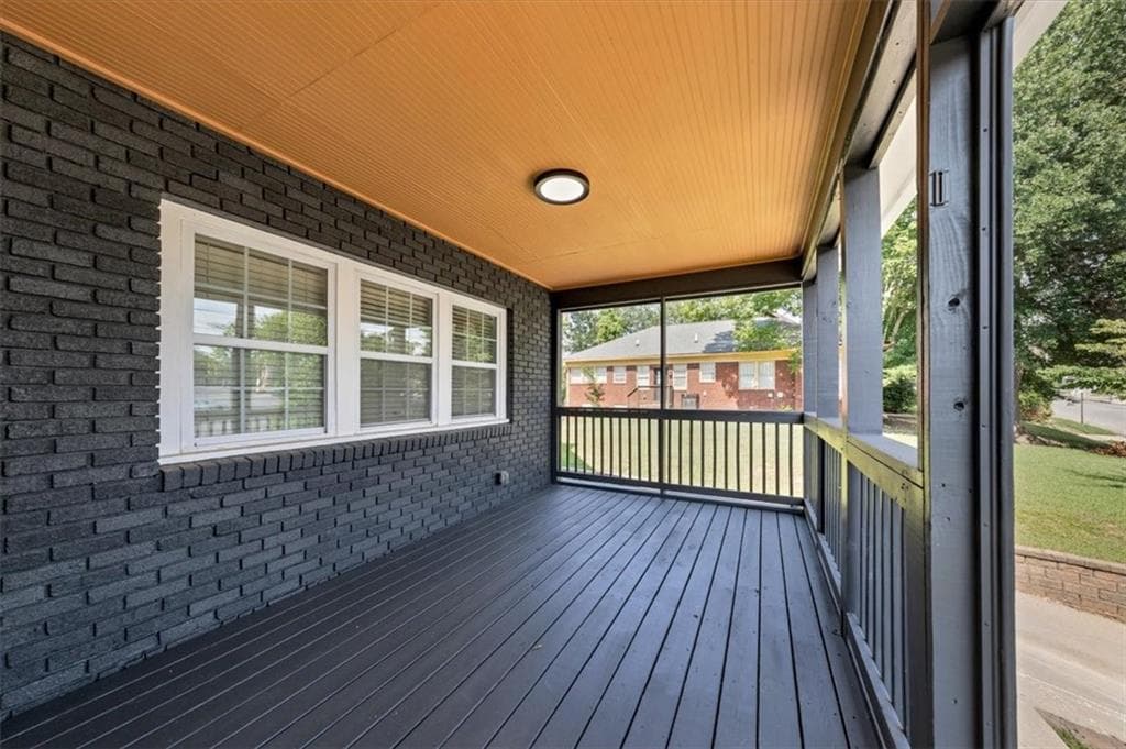 3 bedroom, 4 bathroom, 2,943 sq ft single family residence for sale at 1420 Donnelly Avenue, Atlanta, GA 30310 — photo 5