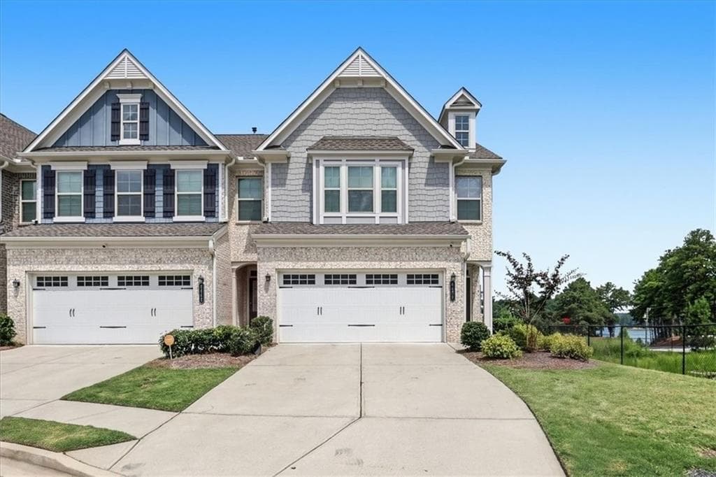3 bedroom, 3 bathroom, 1,884 sq ft townhouse for sale at 6458 Lanier Harbor Landing, Buford, GA 30518 — photo 6